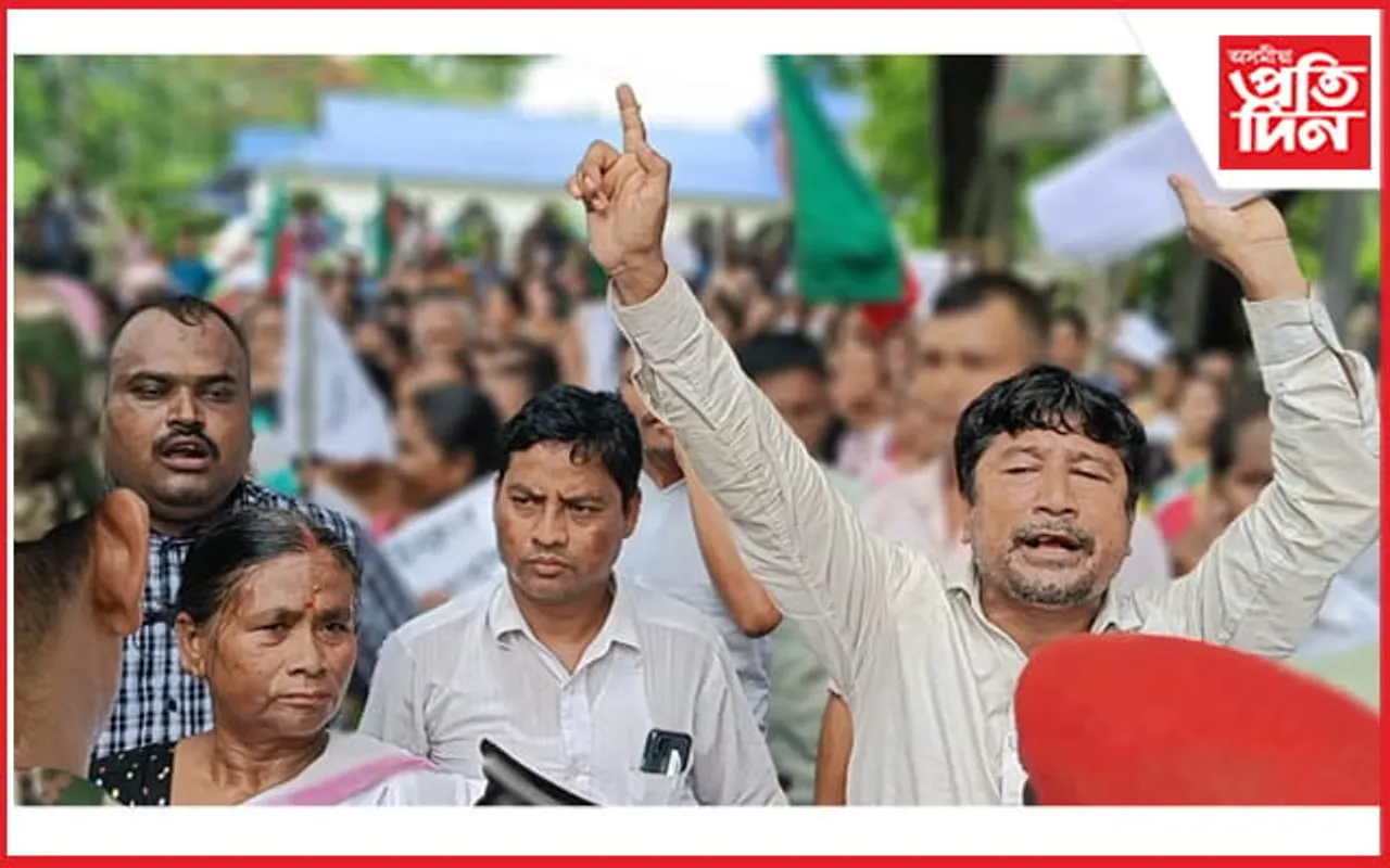 গ্ৰাহকৰ পৰা অত্যাধিক বিদ্যুৎ মাচুল সংগ্ৰহৰ বিৰুদ্ধে ধেমাজিত প্ৰতিবাদ... 